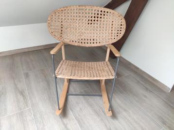 Ikea schommelstoel rotan beschikbaar voor biedingen