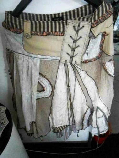Zeer mooie rok, elegant, chic, Kleding | Dames, Rokken, Zo goed als nieuw, Maat 42/44 (L), Beige, Ophalen of Verzenden