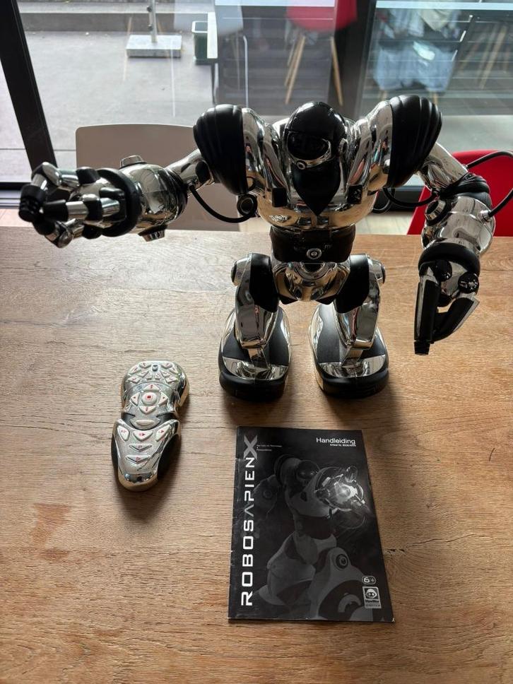 Sintcadeau : speelgoedrobot - Robosapien X (WowWee), Kinderen en Baby's, Speelgoed | Actiefiguren, Gebruikt, Ophalen of Verzenden