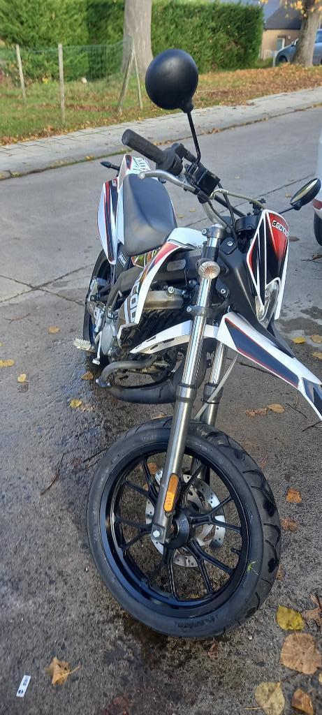 Derbi Senda 12000 kms 49cc classe B, Fietsen en Brommers, Snorfietsen en Snorscooters, Gebruikt, Overige merken, Benzine, Ophalen