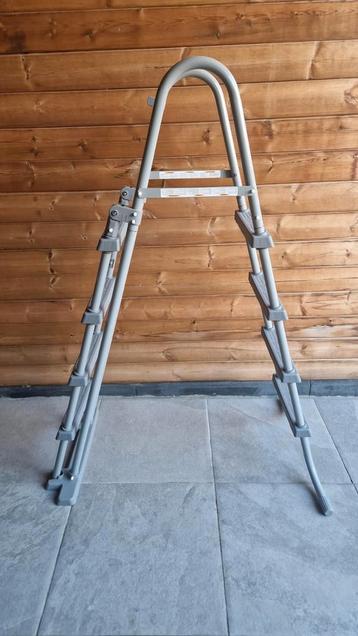 intex ladder  beschikbaar voor biedingen