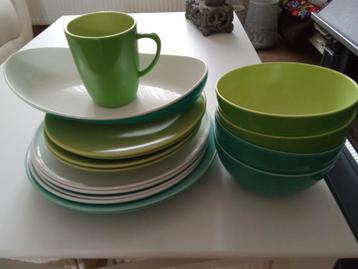 Verschillende plastic items  beschikbaar voor biedingen