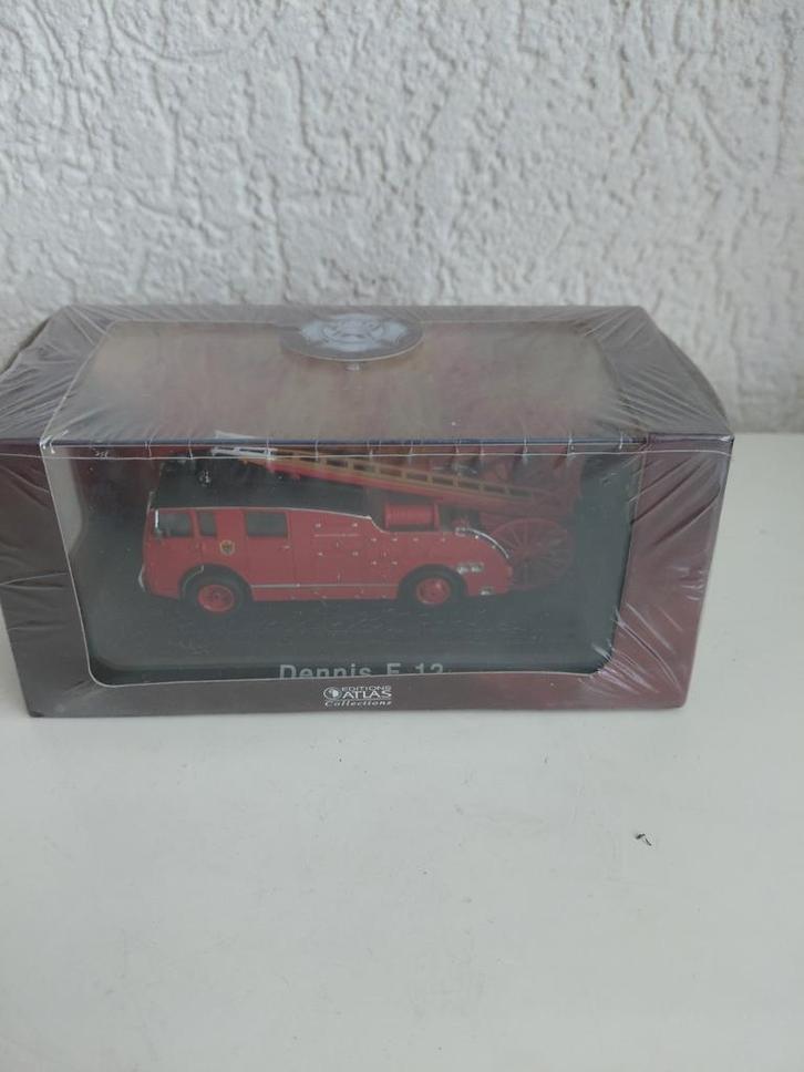 Brandweerauto dennis f12, Hobby en Vrije tijd, Modelauto's | 1:43, Ophalen of Verzenden