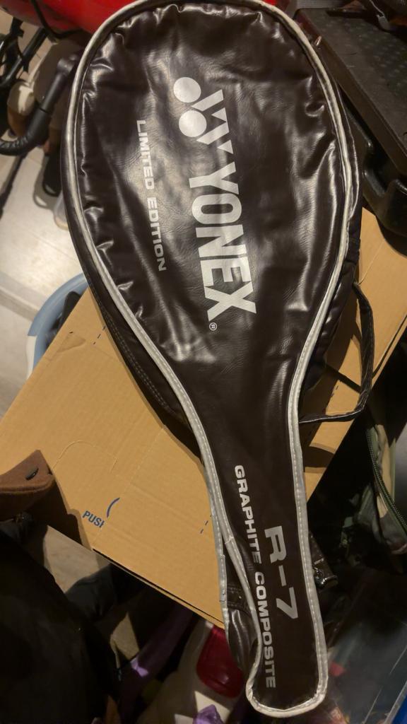 origineel Yonex R-7 Limited Edition tennisracket., Sport en Fitness, Squash, Zo goed als nieuw, Racket, Ophalen