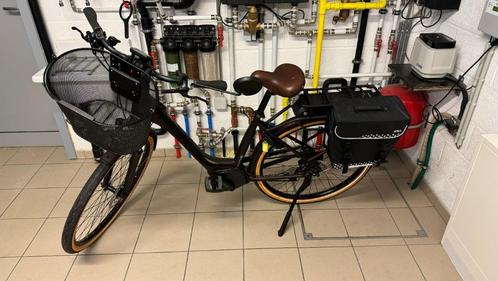Vélo électrique BOSCH, Fietsen en Brommers, Elektrische fietsen, Zo goed als nieuw, Overige merken, 50 km per accu of meer, Ophalen
