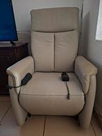 Hukla elektrische fauteuil van leer, Huis en Inrichting, Fauteuils, Ophalen, Zo goed als nieuw, Leer