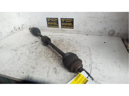 Aandrijfas rechts-voor van een Opel Agila, Auto-onderdelen, Remmen en Aandrijving, Opel, Gebruikt, 3 maanden garantie, Ophalen of Verzenden