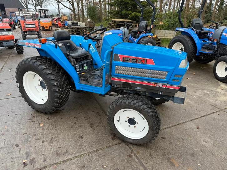 Iseki TA247 op Galaxy Pro banden, Zakelijke goederen, Machines en Bouw | Tuin, Park en Bosbouw, Overige typen