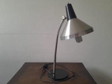 metalen bureaulamp  beschikbaar voor biedingen