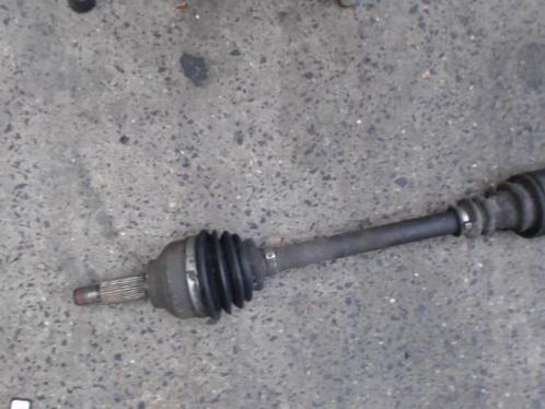 Cardan droit Nissan Primastar 1.9DCi 60kw 2002-2006, Auto-onderdelen, Remmen en Aandrijving, Nissan, Gebruikt, Ophalen of Verzenden