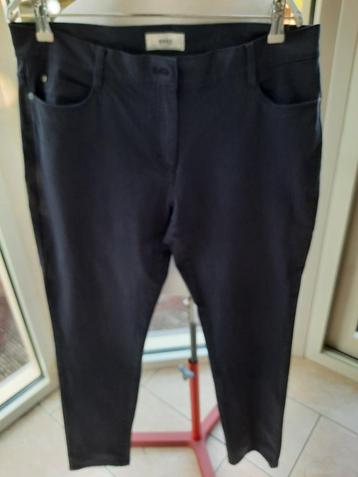 Mooie broek BRAX - 42 disponible aux enchères