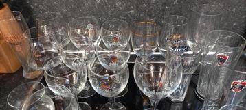 24 bierglazen  beschikbaar voor biedingen