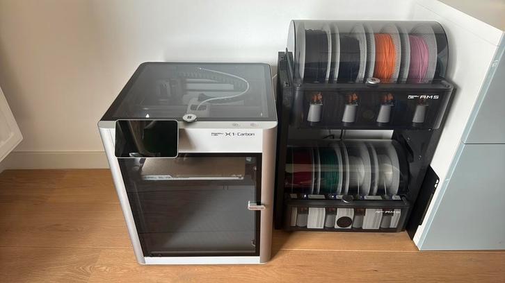 Bambu Lab X1C inclusief 2x AMS (& AMS hub upgrade) ~ 525h, Computers en Software, 3D Printers, Zo goed als nieuw, Ingebouwde Wi-Fi
