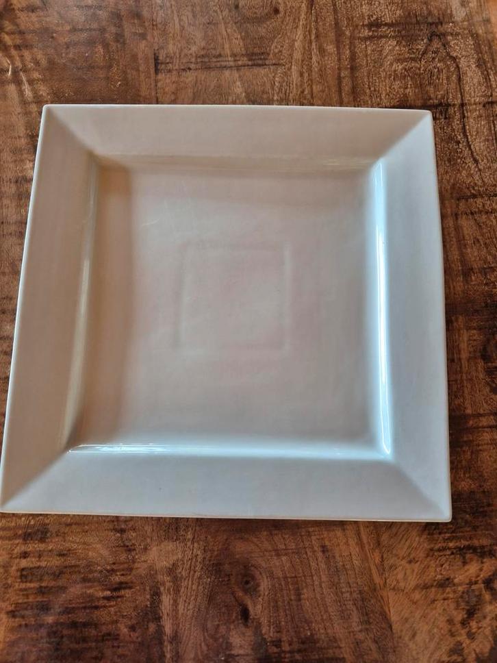 Vierkante platte borden COSY & TRENDY, Huis en Inrichting, Keuken | Servies, Zo goed als nieuw, Bord(en), Effen, Keramiek, Ophalen