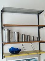 Tomado wandrek boekenrek met houten en metalen legplanken, Huis en Inrichting, Woonaccessoires | Wandplanken en Boekenplanken
