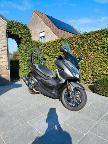 Scooter Honda Forza 125, Scooter, Particulier, 1 cylindre, 125 cm³