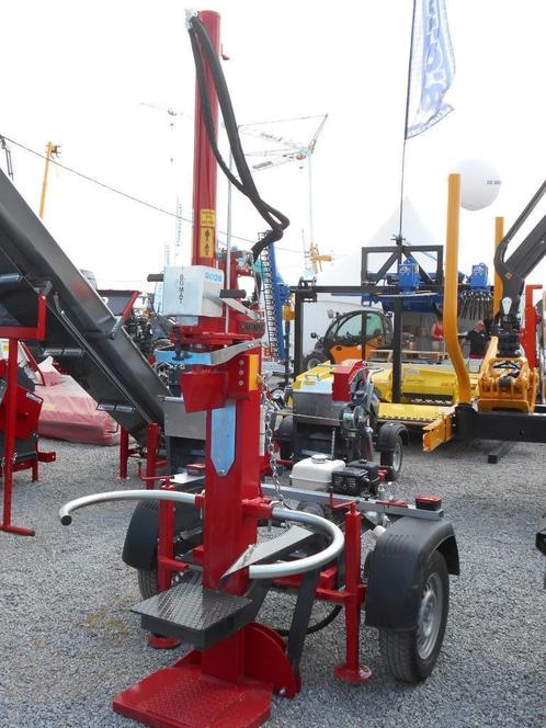 B.G MAT mobiele houtklover van 15 ton, Tuin en Terras, Kloofmachines, Nieuw, Handmatig, Benzine, Ophalen