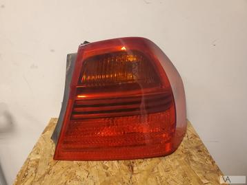 BMW 3 serie E90 2005 - 2009 achterlicht rechts sedan €25 beschikbaar voor biedingen
