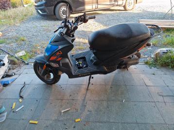 Kymco agility 50 beschikbaar voor biedingen
