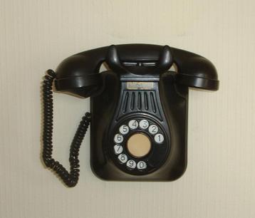 oude telefoon + werkt nog beschikbaar voor biedingen