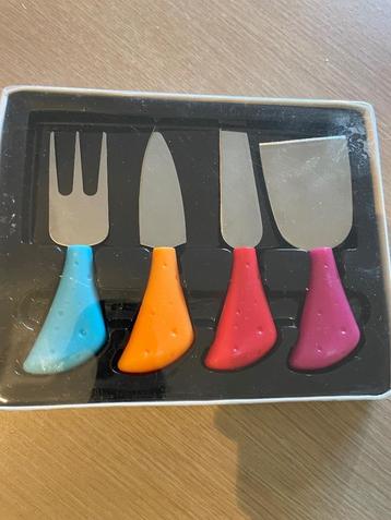 Kaas snijset beschikbaar voor biedingen