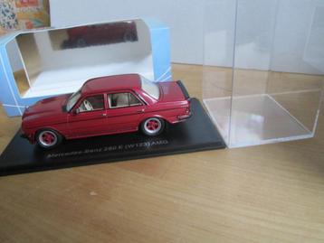 NEO Scale Models Mercedes W 123 AMG rot 1:43 beschikbaar voor biedingen