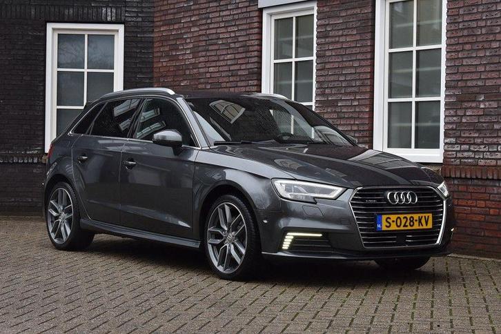 Audi A3 Sportback 45 TFSI e S edition Competition - trekhaak, Autos, Audi, Entreprise, A3, ABS, Phares directionnels, Airbags