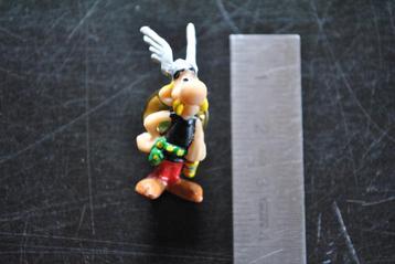 Pin's Plastoy Astérix Goscinny Obélix plastique mou Uderzo  beschikbaar voor biedingen