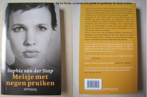 365 - Meisje met de negen pruiken - Sophie van der Stap, Boeken, Romans, Zo goed als nieuw, Verzenden