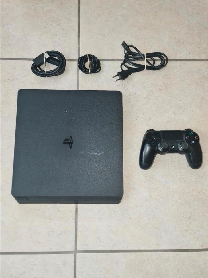 Playstation 4 Slim 500GB - DualShock Controller, Games en Spelcomputers, Games | Sony PlayStation 4, Zo goed als nieuw, Ophalen