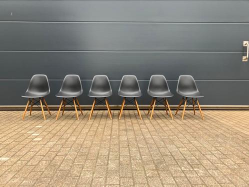 6x Vitra Eames DSW eetkamerstoelen zwart, Huis en Inrichting, Stoelen, Ophalen of Verzenden