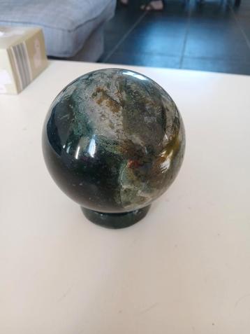 Mosagaat bol met agaat staander  beschikbaar voor biedingen