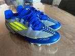 Voetbalschoenen Messi, Sport en Fitness, Voetbal, Ophalen, Zo goed als nieuw, Schoenen