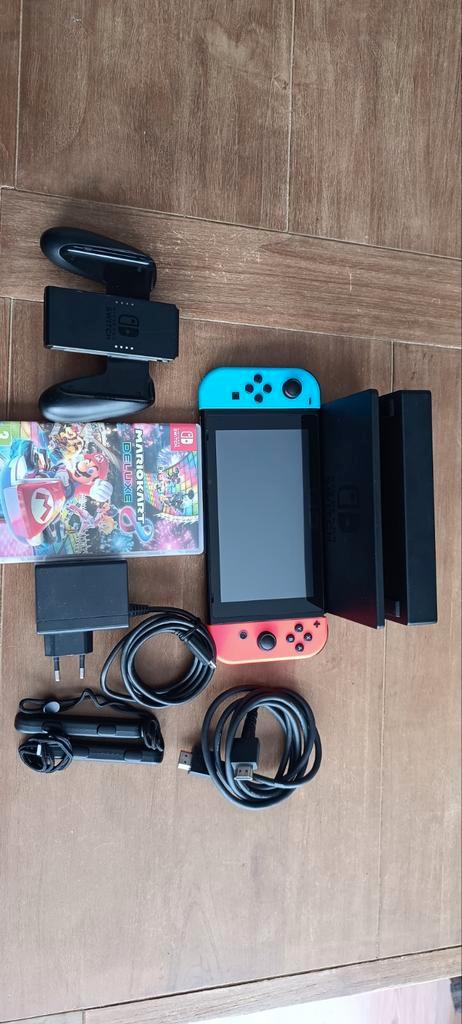Switch V2 2019, Games en Spelcomputers, Spelcomputers | Nintendo Switch, Zo goed als nieuw, Switch 2019 Upgrade, Met 1 controller
