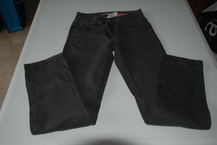 Pantalon gris brun taille 146 taille ajustable, Enfants & Bébés, Vêtements enfant | Taille 146, Comme neuf, Fille, Pantalon, Enlèvement ou Envoi
