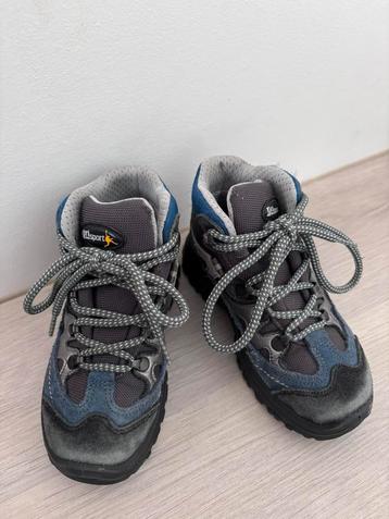 Stapschoenen maat 28 beschikbaar voor biedingen