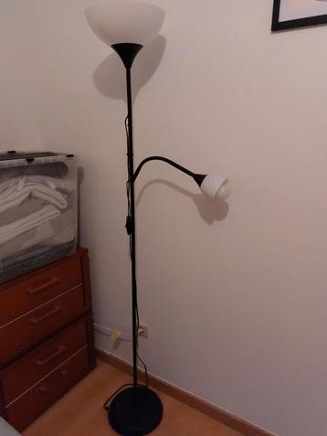 Lampe sur pied 