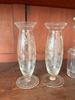 Set 2 geëtste vaasjes, Antiek en Kunst, Verzenden