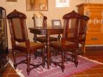 Antieke tafel met 4 stoelen., Ophalen