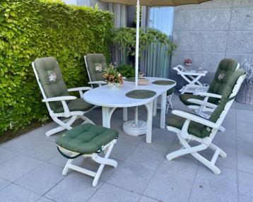 Ensemble mobilier jardin (chaises, tabourets, table, coussin beschikbaar voor biedingen