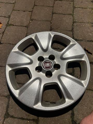 4 originele Fiat Doblo 15" wieldoppen beschikbaar voor biedingen