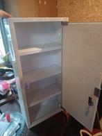 Medicijnkastje met glazen deur en sleutel, Antiek en Kunst, Ophalen