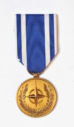 NAVO - Medaille voor ex-Joegoslavië, Verzamelen, Verzenden, Landmacht, Lintje, Medaille of Wings