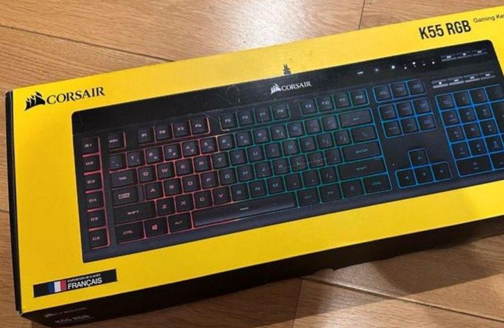 Clavier K55 RGB, Informatique & Logiciels, Claviers, Comme neuf, Azerty, Filaire, Ergonomique, Clavier gamer, Touches multimédia