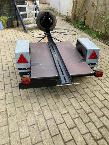 Motor aanhangwagen - NIEUW beschikbaar voor biedingen