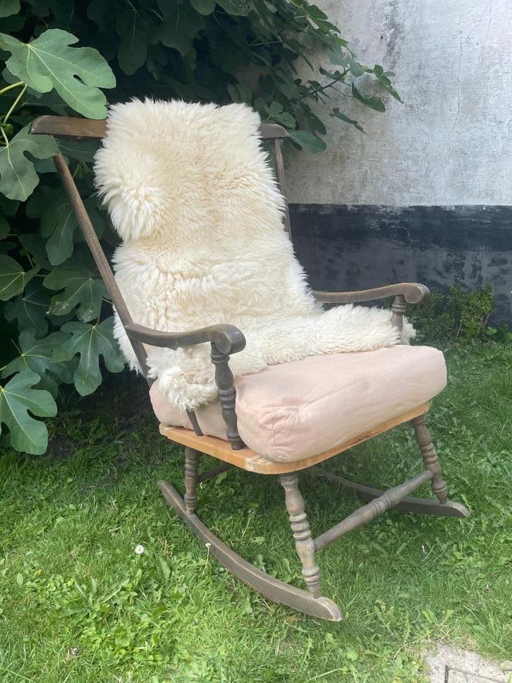 Vintage houten schommelstoel, Antiek en Kunst, Antiek | Meubels | Stoelen en Sofa's, Ophalen