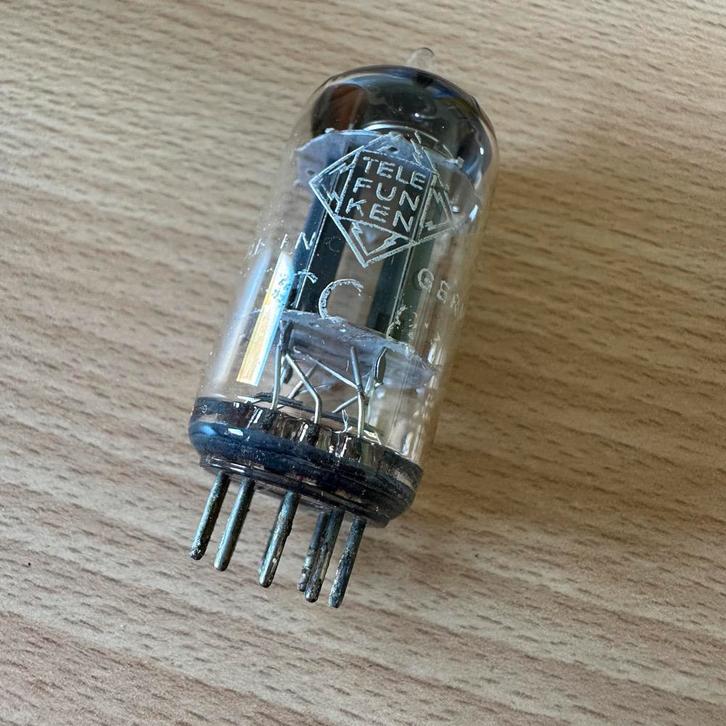 Lampe Telefunken ECC83, Audio, Tv en Foto, Buizenversterker, Ophalen of Verzenden