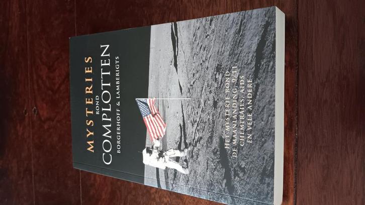 Mysteries rond complotten, Boeken, Politiek en Maatschappij, Gelezen, Ophalen of Verzenden