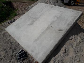 betonplaat 2x2 meter 1 stuk beschikbaar voor biedingen