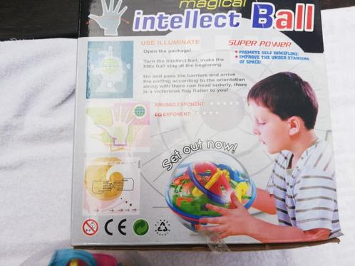 Magical doolhof bal, Hobby en Vrije tijd, Denksport en Puzzels, Zo goed als nieuw, Ophalen of Verzenden